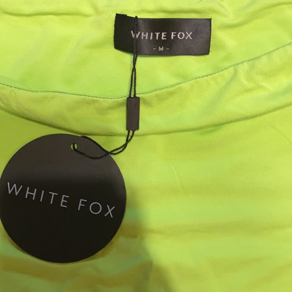 Bright green tube top - Picture 3 of 3